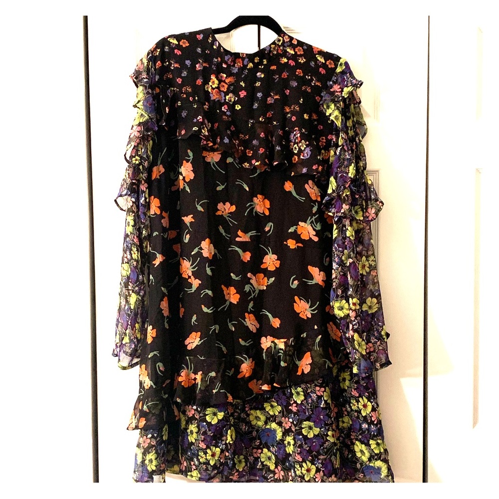 ✨✨ASOS FLORAL COLD SHOULDER DRESS✨✨